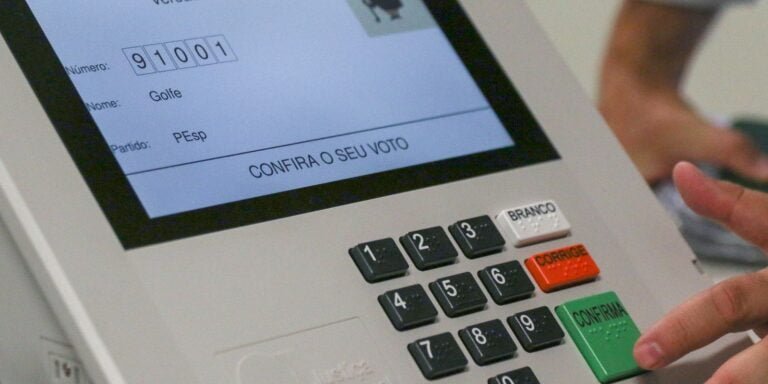 Prazo para emitir e regularizar título de eleitor termina dia 8