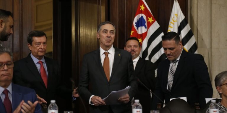 Barroso assina acordos para melhorar fluxo de execuções fiscais em SP