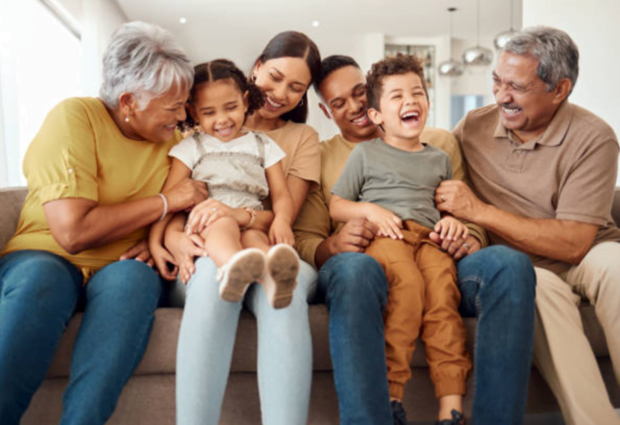 familia-e1716572101319.png