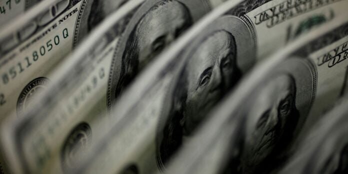 1718317897_2021-10-06t120841z_1_lynxmpeh950lf_rtroptp_4_dolar-abre.jpg