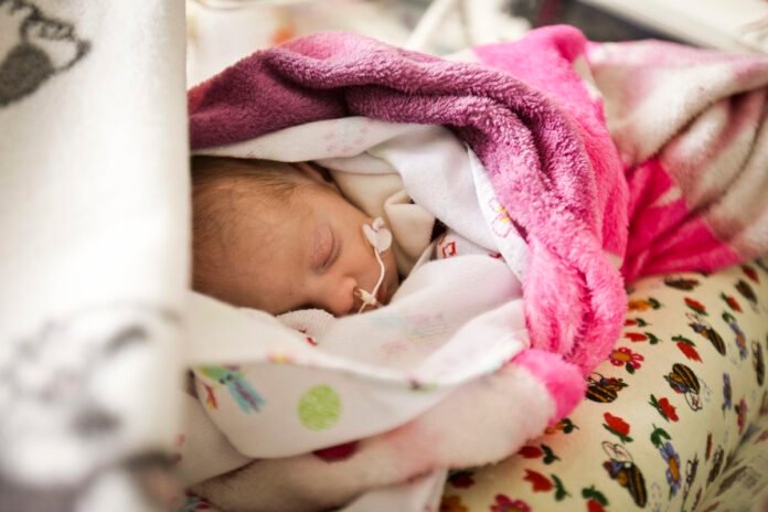 25.6.-Bebes-prematuros.-Foto-Breno-Esaki-Arquivo-Agencia-Saude.jpg