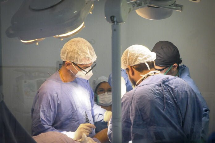 Cirurgia_FOTO_GEOVANA_ALBUQUERQUE_-_AGENCIA_SAUDE_DF_6-1.jpg
