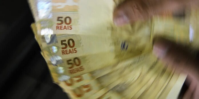 1722011021_real_moeda_dinheiro_mcajr_2904223675.jpg