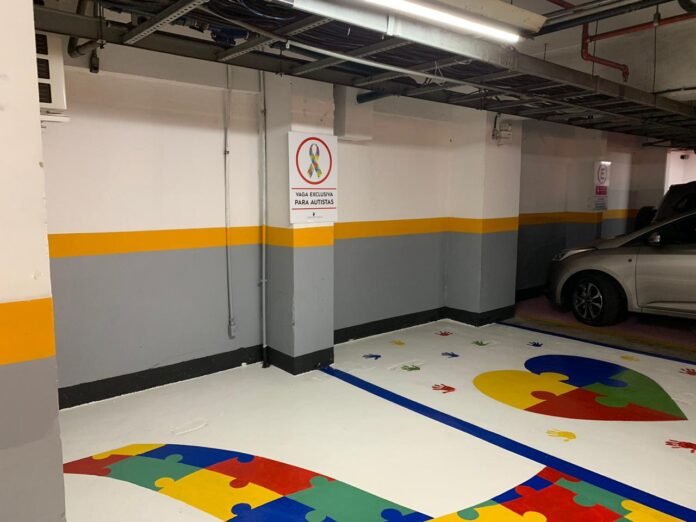 DETRAN-ESTACIONAMENTO-ESPECIAL-PARA-AUTISTAS.jpg