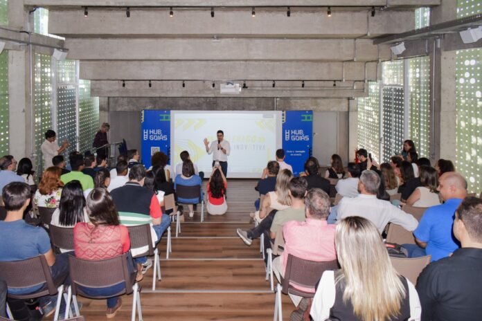Governo-lanca-novo-edital-do-Programa-Acelera-GO.jpg