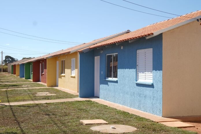Casas-custo-zero-Foto-Octacilio-Queiroz.jpg