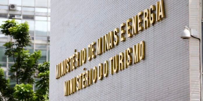 1729092867_fachada-ministerio_mcamgo_abr_100420231818-23.jpg