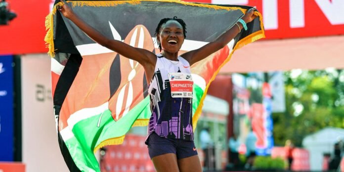 2024-10-13t160159z_1727806630_mt1usatoday24481734_rtrmadp_3_running-chicago-marathon.jpg