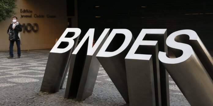 1732060425_edificio_sede_do_bndes250620211185.jpg