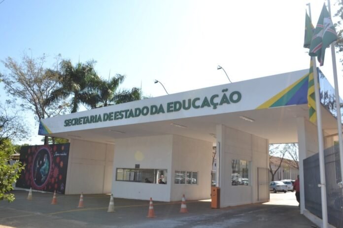 SEDUC-GOVERNO-EMPOSSA-309-PROFESSORES-APROVADOS-EM-CONCURSO.jpg