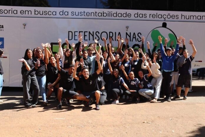 6.12.-Projeto-Defensoria-nas-Escolas.-Foto-Divulgacao-DPDF2.jpeg