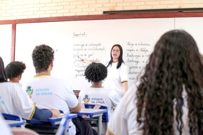 Novos-professores-rede-estadual-de-ensino-Foto-Seduc.jpeg