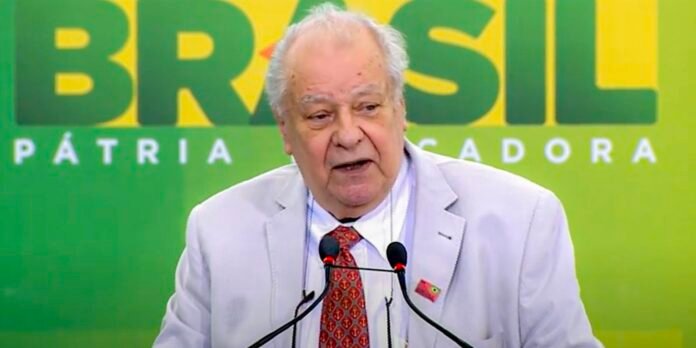cientista_rogerio_cerqueira_leite.jpg