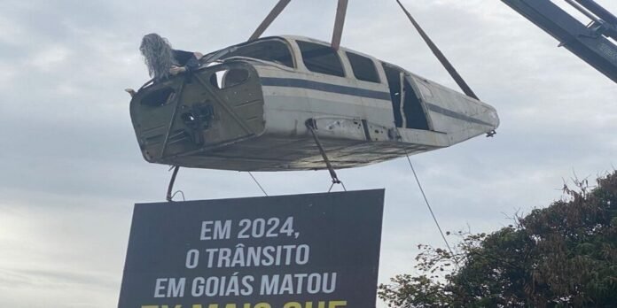 Aviao-campanha-Detran_Detran.jpg