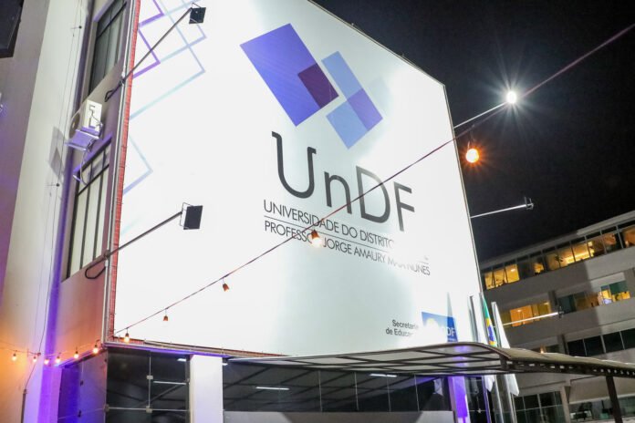 Foto-UnDF-Fachada-Campus-Norte-2.jpg