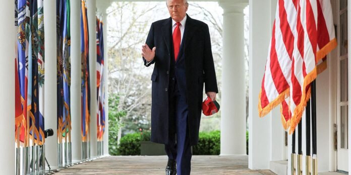 2025-04-02t203323z_23778333_rc2rpdae34bj_rtrmadp_3_usa-trump-tariffs.jpg