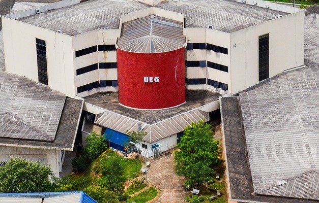 Fachada-UEG.jpeg