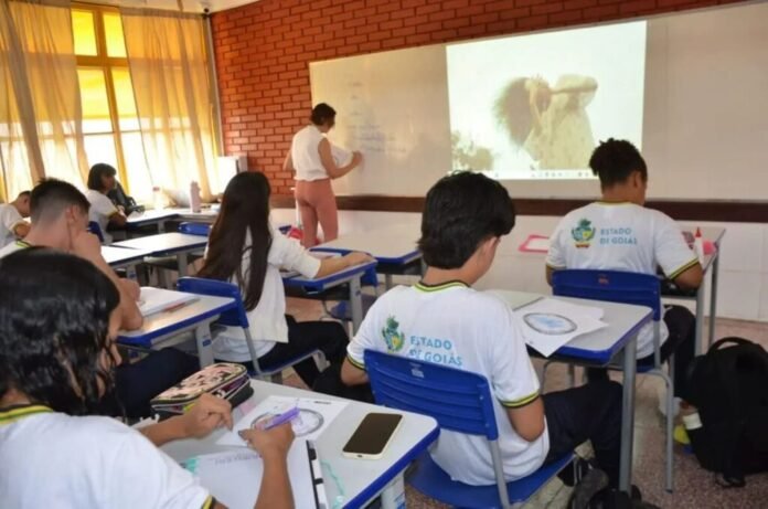 SEDUC_CONVOCADOS_MAIS_631_APROVADOS_NO_CONCURSO_PARA_PROFESSOR_PIII-1024x678.jpeg