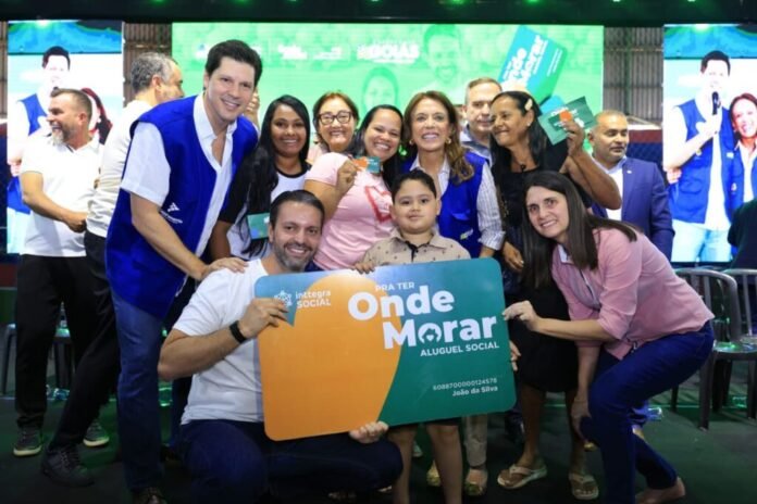 AGEHAB_FAMILIAS_DE_GOIANIA_E_APARECIDA_SAO_CONTEMPLADAS_COM-BENEFICIOS_HABITACIONAIS_POR_ANDRE_SADDI.jpeg