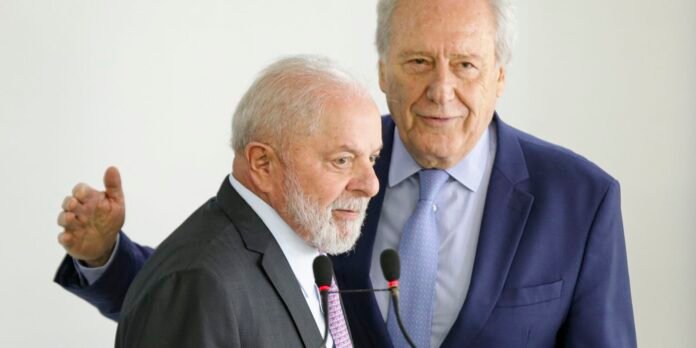 lula-dino-lewandowski_mcamgo_abr_11012024-4.jpg