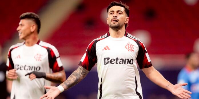 arrascaeta_dois_gols_cruz_azul.jpg