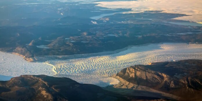 1768687738_2024-01-17t181648z_1_lynxmpek0g0qf_rtroptp_4_greenland-ice.jpg