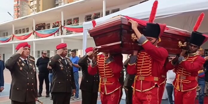 velorio_de_soldados_venezuelanos_mortos_na_invasao_americana_na_venezuela01.jpg
