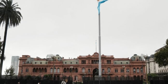 2025-04-12t134842z_1_lynxmpel3b063_rtroptp_4_argentina-imf.jpg
