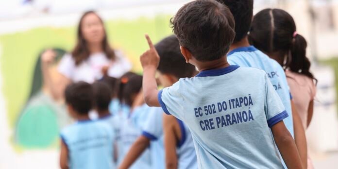 alunos-escola_mcamgo_abr_26032025.jpg