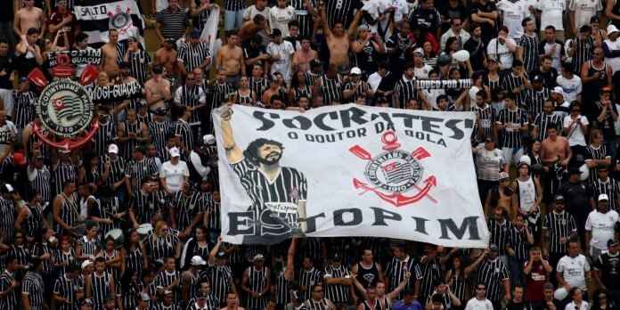 2022-09-21t192950z_1_lynxmpei8k0z3_rtroptp_4_soccer-latam.jpg