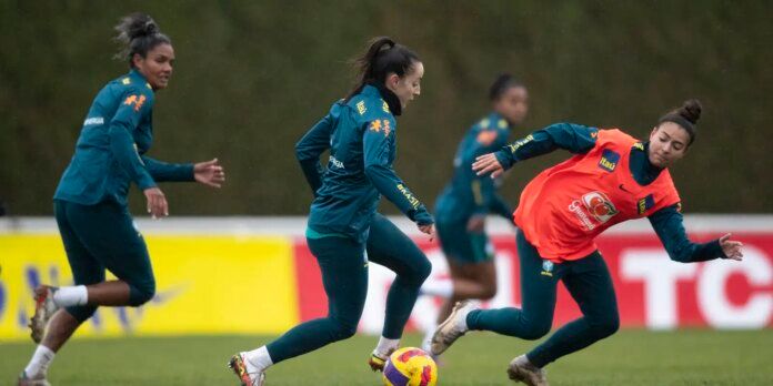 01selecao_feminina_treino_franca.jpg